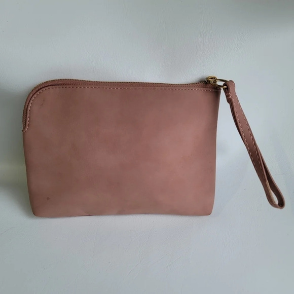 Universal Thread Large Wristlet Color Nude/Beige Pink Purse Wallet - Picture 9 of 9